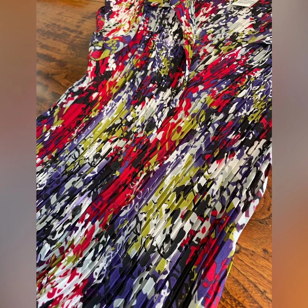 Allison Taylor Multicolor Pleated Button Down Blouse‎ - Picture 4 of 6